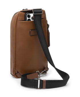 Bolsa de Peito Sling Gregory em Pele Bomba de Conhaque | Harrison | Tumi Slings