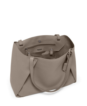 Bolsa de Ombro de Senhora Valorie em Pele Taupe | Georgica | Tumi Bolsas de Senhora