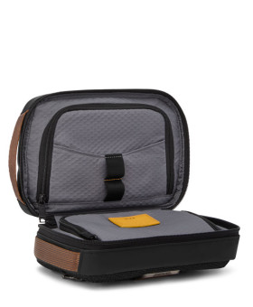 Necessaire Response Preto Onix | Alpha Bravo Essenciais de Viagem | Tumi Online