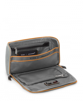 Necessaire Remex Cinzento | TUMI McLaren | TUMI