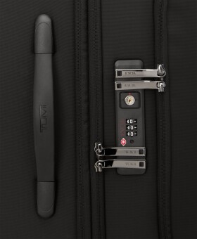 Mala para Viagens Curtas 66cm Expansível Léger Preta | Voyageur | Tumi