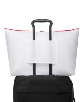 Bolsa de Ombro Just in Case® Branca/Vermelha | Voyageur | Tumi