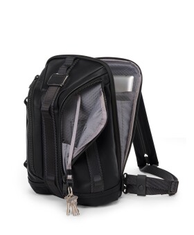 Bolsa de Peito Sling Knight Preta | Alpha Bravo | Tumi