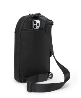 Bolsa de Peito Sling Preta | Alpha Malas de Viagens e Mochilas | Tumi